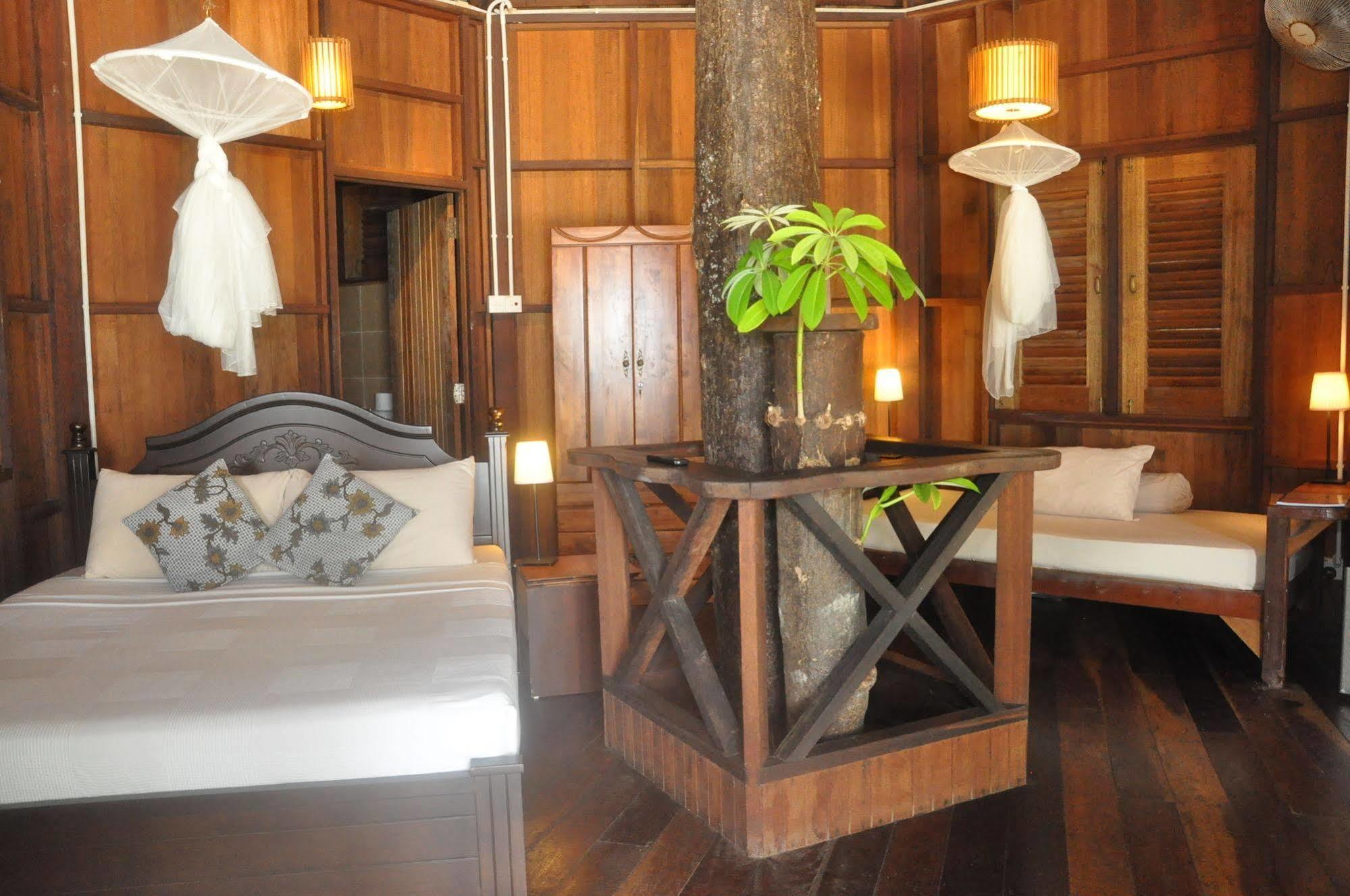 Bagus Place Retreat Kampong Mukut Exterior foto