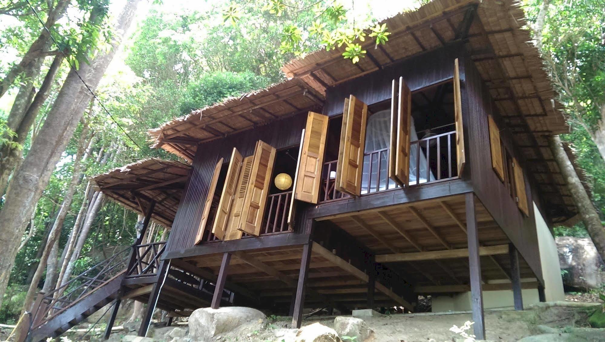 Bagus Place Retreat Kampong Mukut Exterior foto